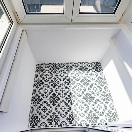 Apartment California