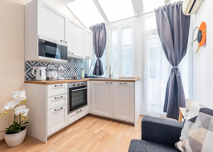 Апартаменти California