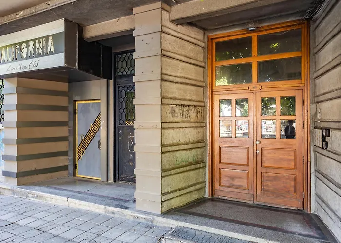 California Апартаменти